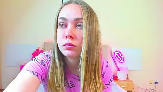 Snapshot of MelanieCuty chatting on 11, 5, 2026 MelanieCuty online show from 11, 5, 2026