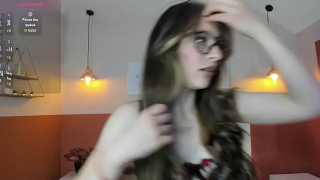 camille eyes online show from 3, 4, 2026