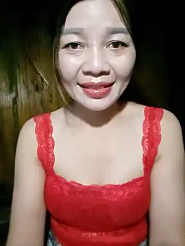 Yiyi102300 online show from 13, 5, 2026