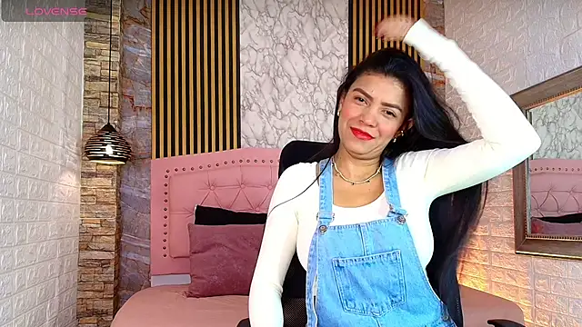 Snapshot of AishaCambell_ chatting on 9, 5, 2026 AishaCambell online show from 9, 5, 2026
