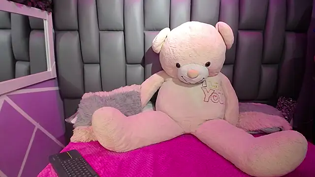 Snapshot of charlotte_ny chatting on 16, 3, 2026 charlotte ny online show from 16, 3, 2026