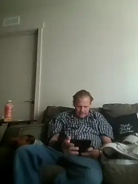 yourMasterisBored online show from 18, 4, 2026