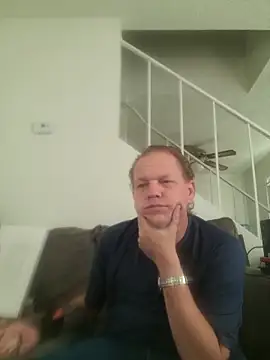 Snapshot of yourMasterisBored chatting on 14, 6, 2026 yourMasterisBored online show from 14, 6, 2026