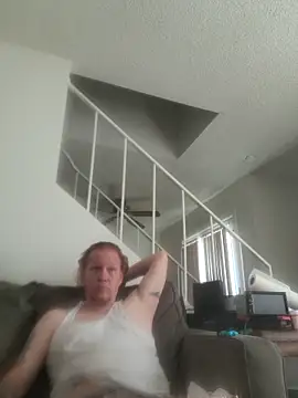 Snapshot of yourMasterisBored chatting on 22, 6, 2026 yourMasterisBored online show from 22, 6, 2026