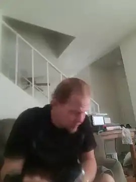 Snapshot of yourMasterisBored chatting on 26, 6, 2026 yourMasterisBored online show from 26, 6, 2026
