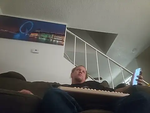 Snapshot of yourMasterisBored chatting on 1, 7, 2026 yourMasterisBored online show from 1, 7, 2026