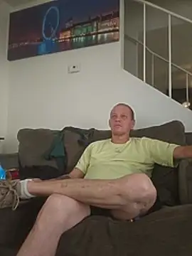 Snapshot of yourMasterisBored chatting on 30, 7, 2026 yourMasterisBored online show from 30, 7, 2026