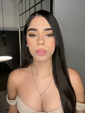 Maia antonelli online show from 27, 3, 2026