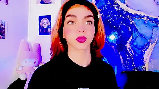 Snapshot of blonde_queen- chatting on 17, 7, 2026 blonde queen- online show from 17, 7, 2026