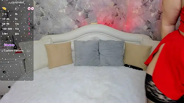 ScarlettVaughn online show from 10, 4, 2026