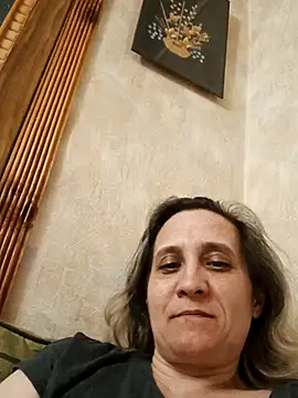 Snapshot of KatieLove133 chatting on 3, 6, 2026 KatieLove133 online show from 3, 6, 2026