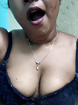 hotmiki online show from 28, 6, 2026