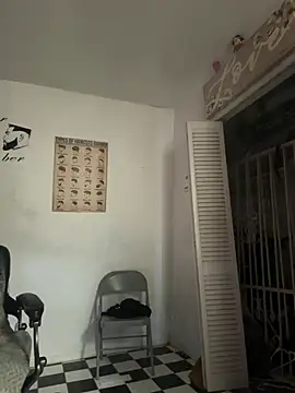 Snapshot of TSROYALE7527 chatting on 18, 3, 2026 TSROYALE7527 online show from 18, 3, 2026