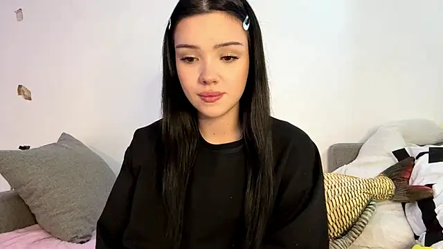 Snapshot of BeckyAurielle chatting on 17, 6, 2026 BeckyAurielle online show from 17, 6, 2026