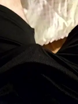 kiwi-strip online show from 18, 3, 2026