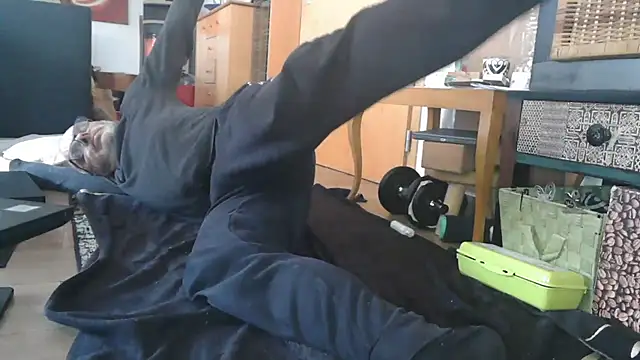 Snapshot of Thomate24 chatting on 16, 3, 2026 Thomate24 online show from 16, 3, 2026