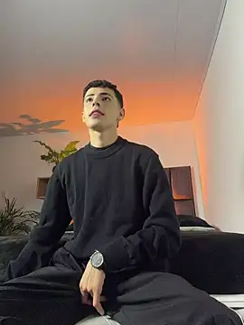SebastianReed  online show from 21, 5, 2026