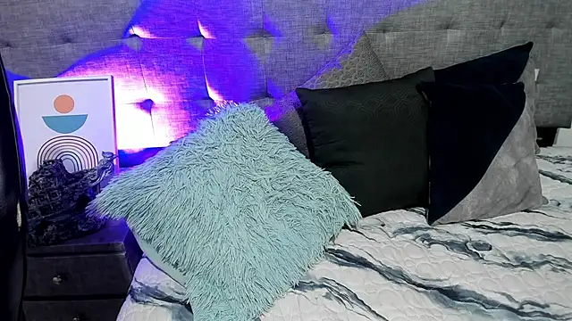Andrew restrepoo online show from 2, 4, 2026