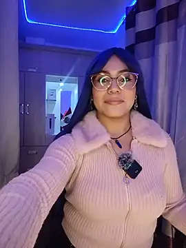 Snapshot of PiscisGirl chatting on 5, 8, 2026 PiscisGirl online show from 5, 8, 2026
