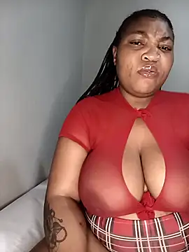 BeverlyQueen15 online show from 19, 4, 2026