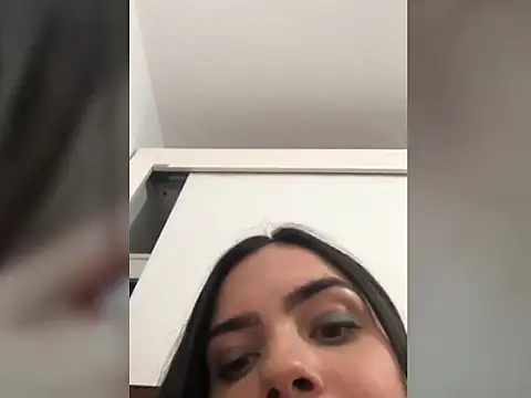 Rafaelasasntos online show from 15, 3, 2026