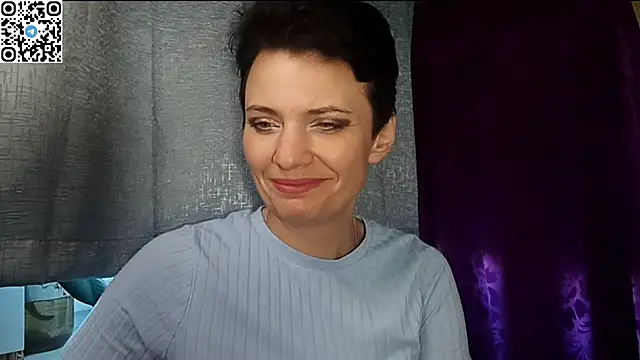HotMamaQueen234 online show from 4, 5, 2026