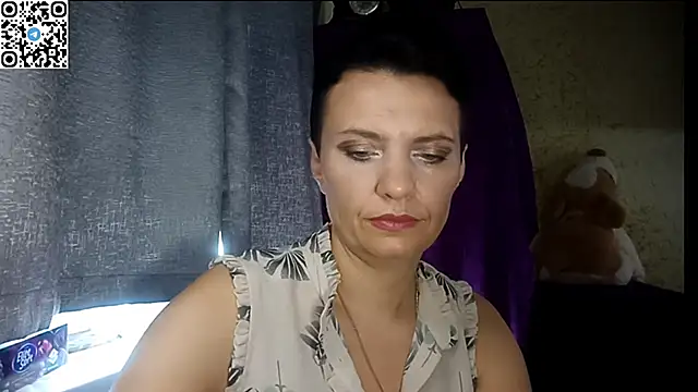 Snapshot of HotMamaQueen234 chatting on 28, 6, 2026 HotMamaQueen234 online show from 28, 6, 2026