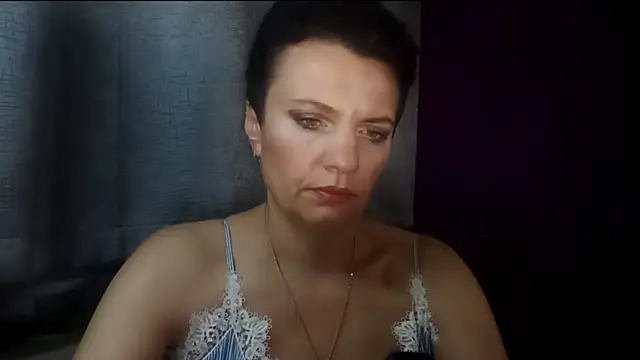 Snapshot of HotMamaQueen234 chatting on 28, 7, 2026 HotMamaQueen234 online show from 28, 7, 2026
