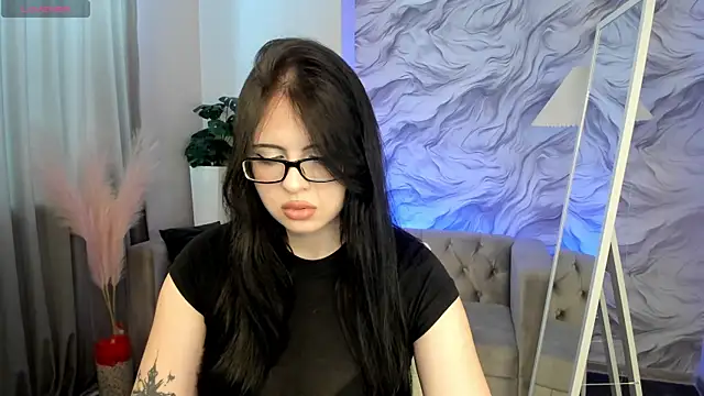 Snapshot of Kisa_Blaze chatting on 4, 4, 2026 Kisa Blaze online show from 4, 4, 2026