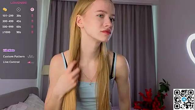 Snapshot of IselaObanner chatting on 19, 5, 2026 IselaObanner online show from 19, 5, 2026