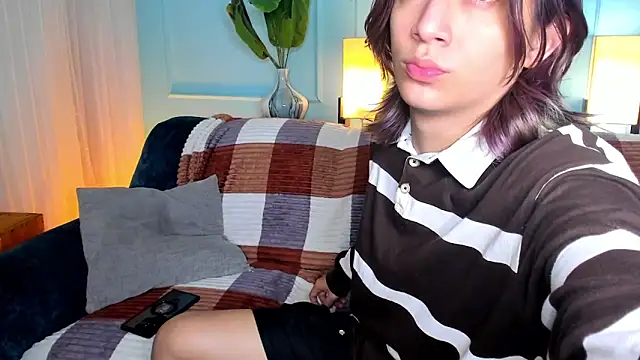 Snapshot of Keita_Moon chatting on 15, 4, 2026 Keita Moon online show from 15, 4, 2026