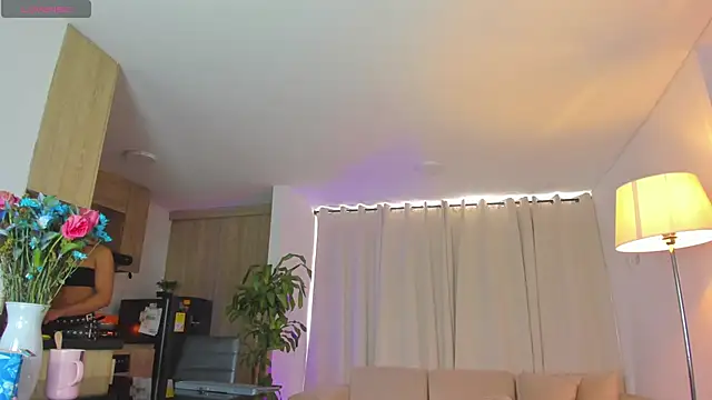 Snapshot of Aleja_evangeline chatting on 10, 6, 2026 Aleja evangeline online show from 10, 6, 2026