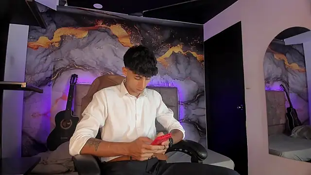 MaxiimoRomano  online show from 5, 5, 2026