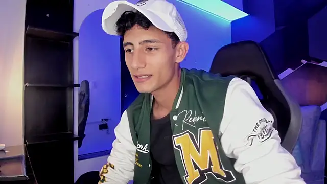 MaxiimoRomano  online show from 6, 8, 2026