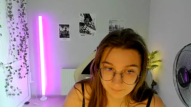 Mia kristal online show from 26, 7, 2026