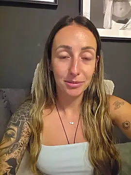 NicoleKaiser online show from 26, 5, 2026