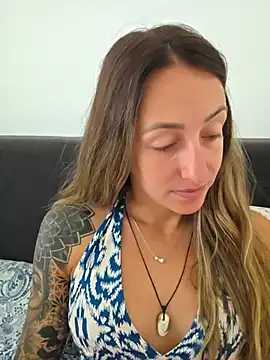 NicoleKaiser online show from 15, 7, 2026
