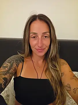 NicoleKaiser online show from 25, 7, 2026