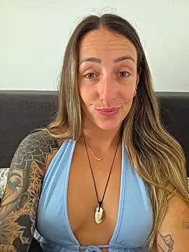 NicoleKaiser online show from 26, 7, 2026