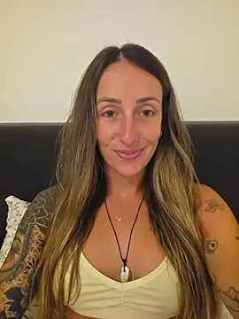 NicoleKaiser online show from 27, 7, 2026