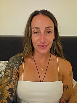 NicoleKaiser online show from 28, 7, 2026