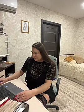 AgathaMyers online show from 25, 3, 2026