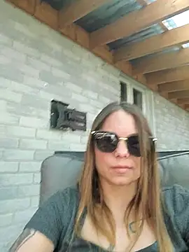 Couple qc online show from 26, 4, 2026