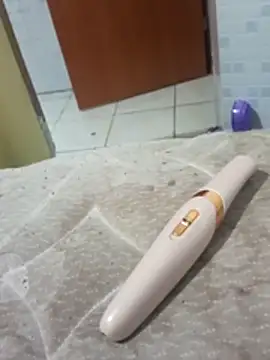    -larissa online show from 18, 3, 2026