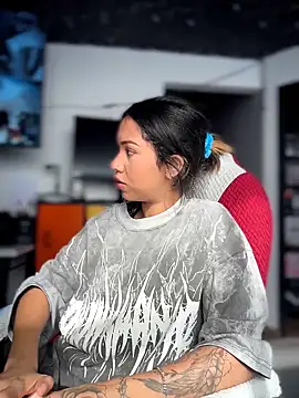 Laila LS online show from 7, 4, 2026