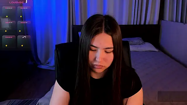 IceIcebabe  online show from 27, 5, 2026