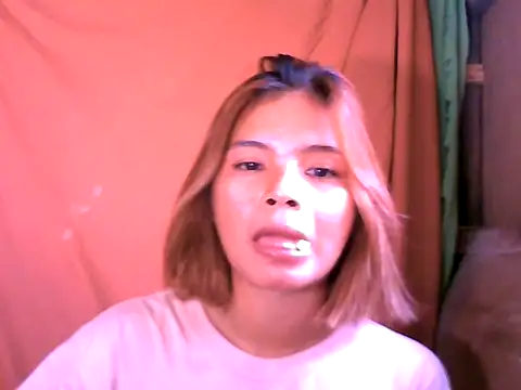 Snapshot of Urcutiepiebaby chatting on 20, 3, 2026 Urcutiepiebaby online show from 20, 3, 2026