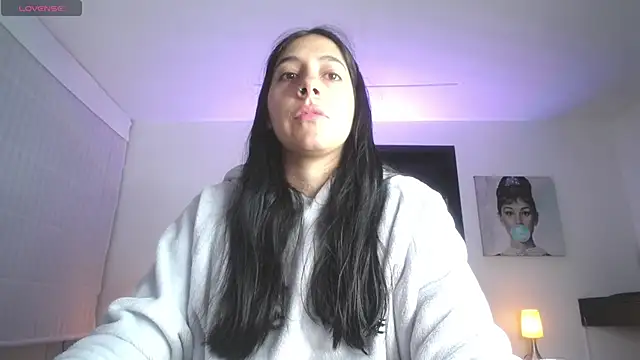Melannyy V online show from 27, 5, 2026