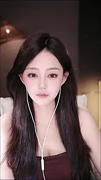 Snapshot of Anne-w chatting on 6, 4, 2026 Anne-w online show from 6, 4, 2026