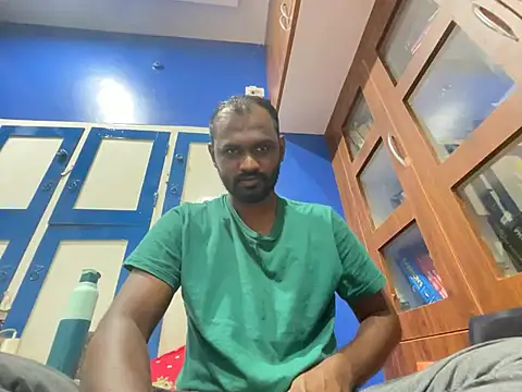 Snapshot of singletamilguy chatting on 20, 3, 2026 singletamilguy online show from 20, 3, 2026